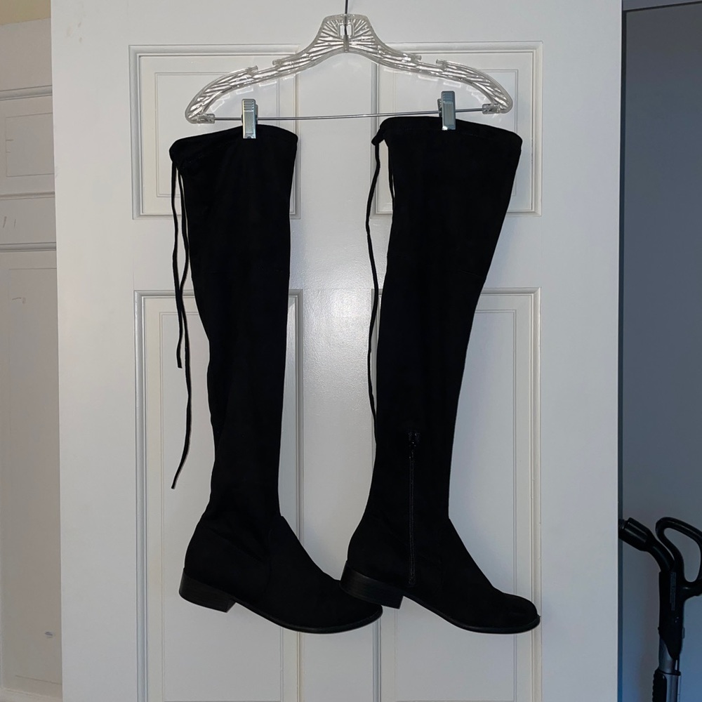 Black Knee high boots